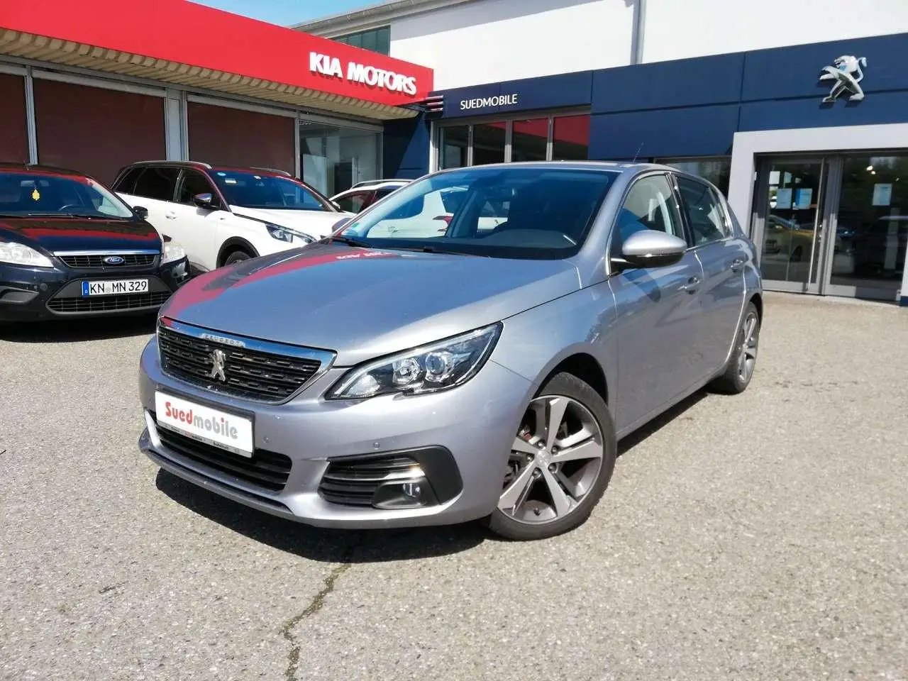 Photo 1 : Peugeot 308 2018 Petrol