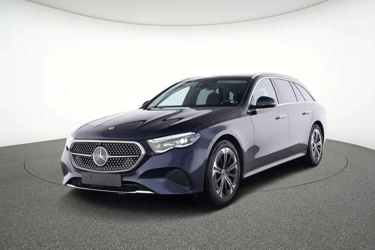 Photo 1 : Mercedes-benz Classe E 2023 Hybride