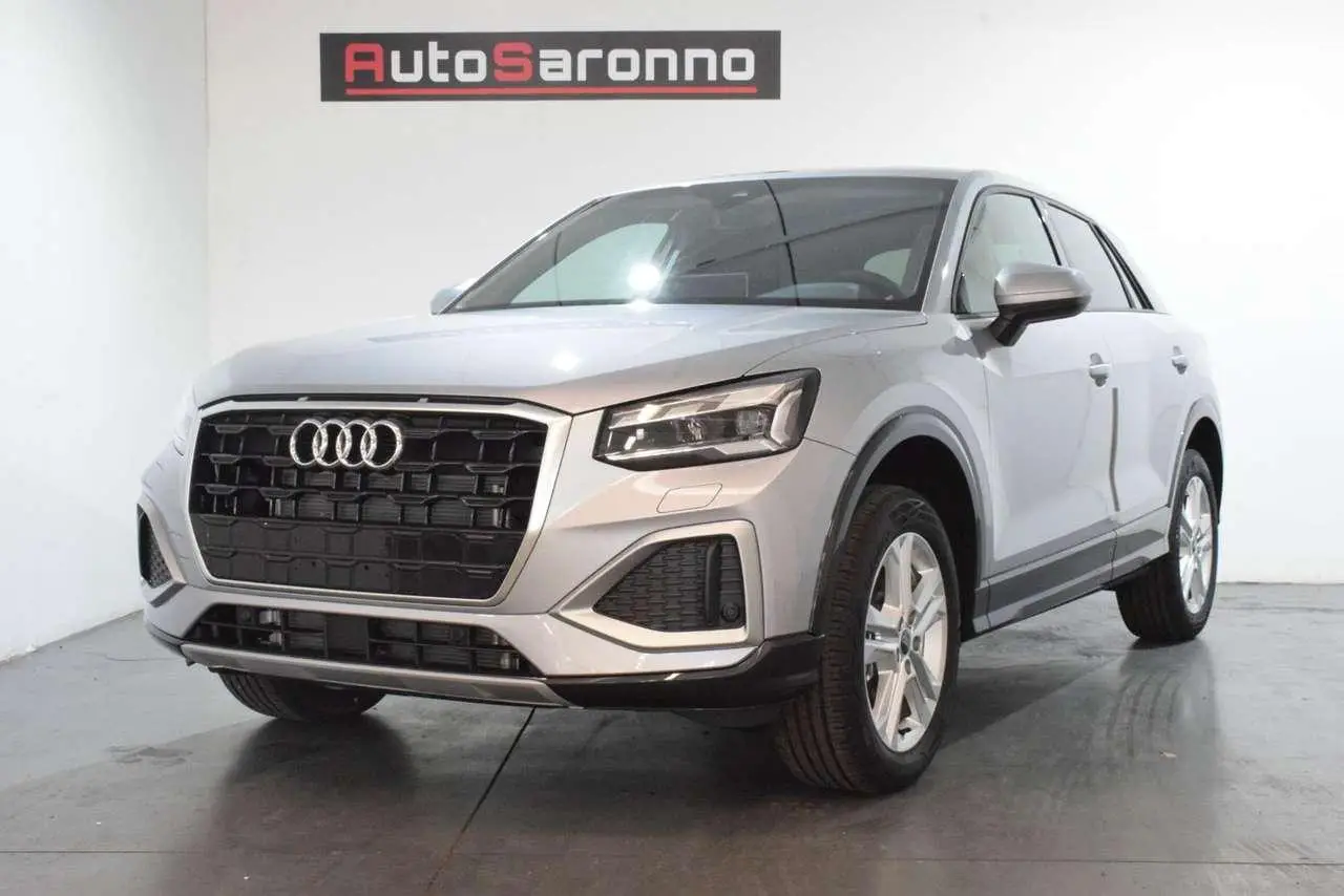 Photo 1 : Audi Q2 2024 Essence