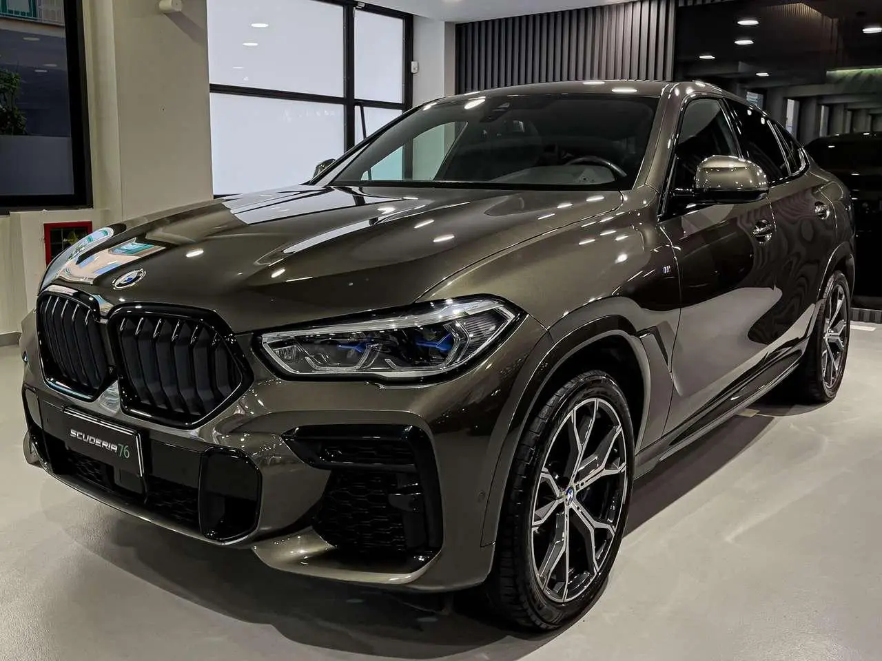 Photo 1 : Bmw X6 2022 Hybride