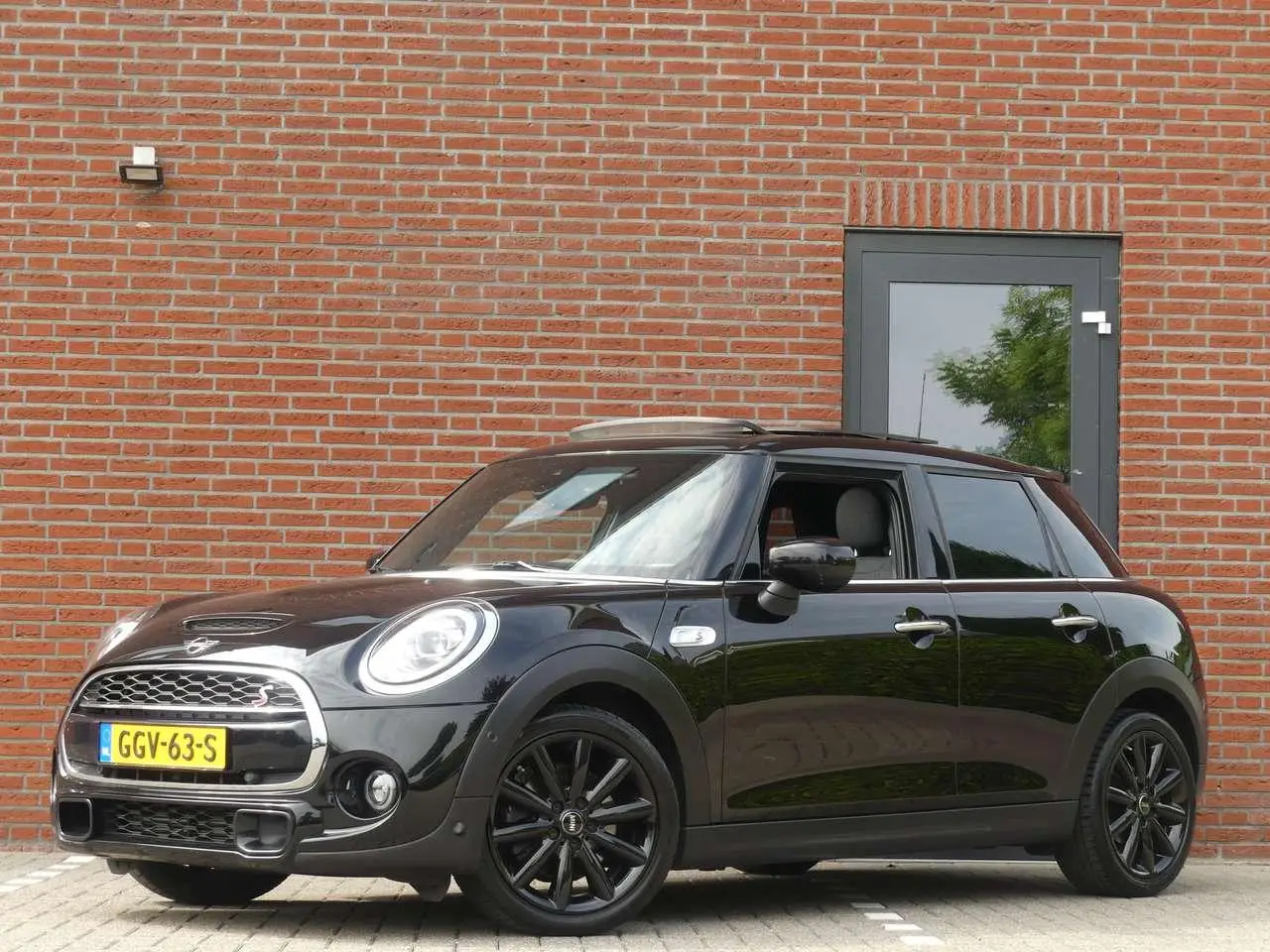 Photo 1 : Mini Cooper 2020 Petrol