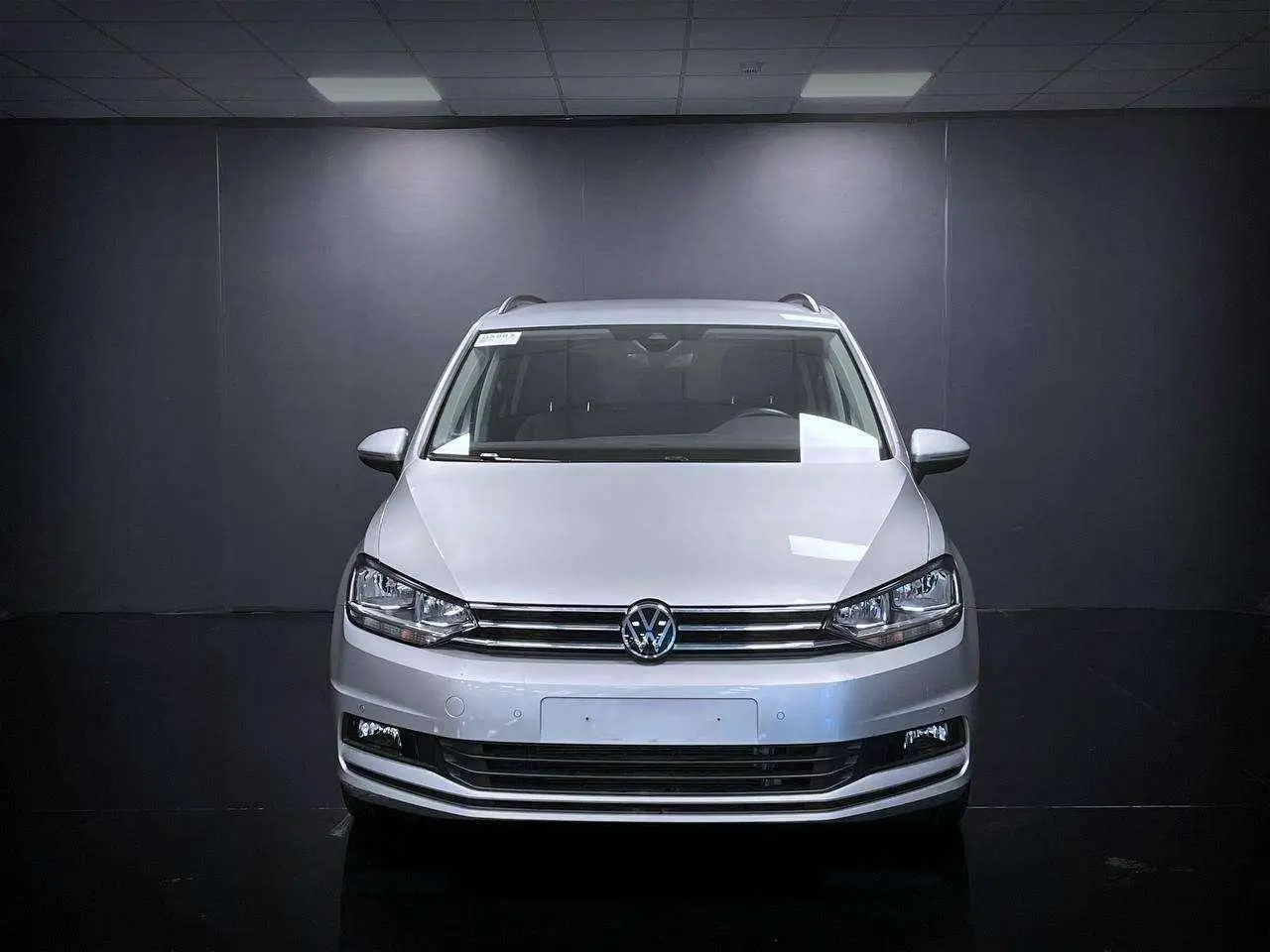 Photo 1 : Volkswagen Touran 2023 Diesel