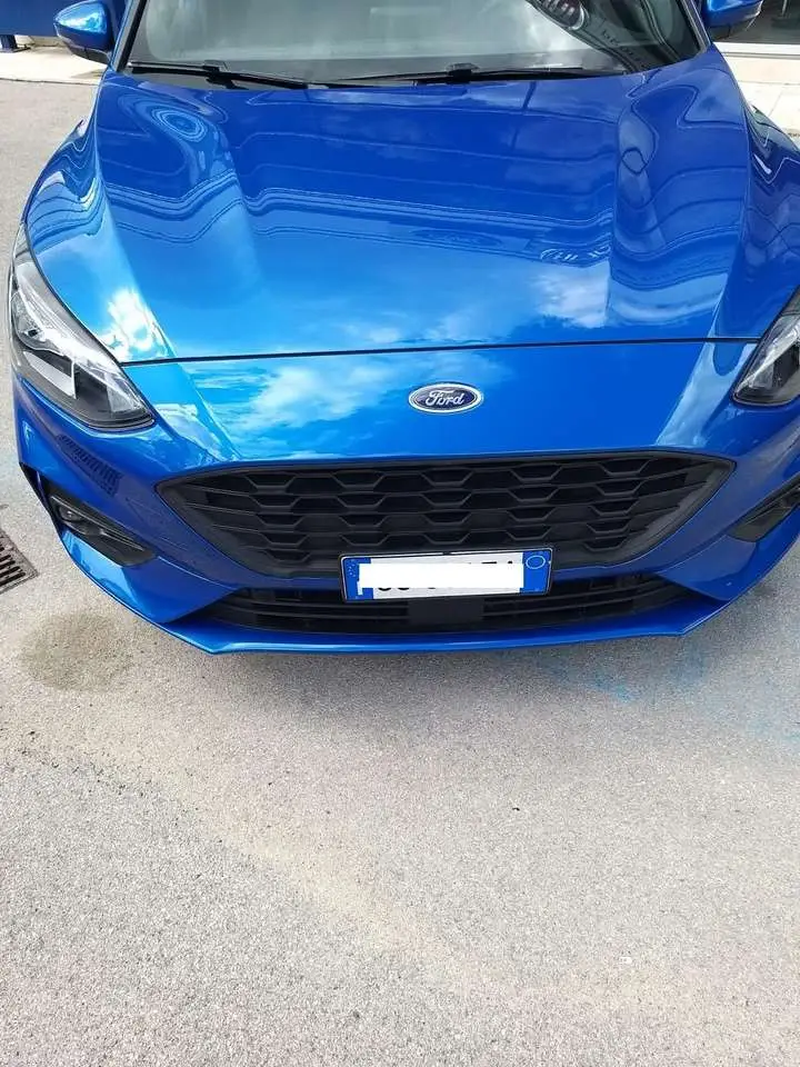 Photo 1 : Ford Focus 2021 Diesel