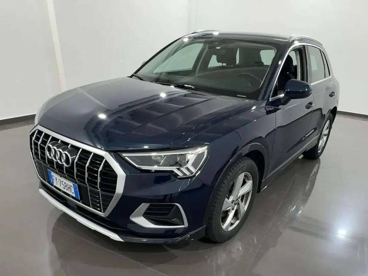 Photo 1 : Audi Q3 2019 Essence