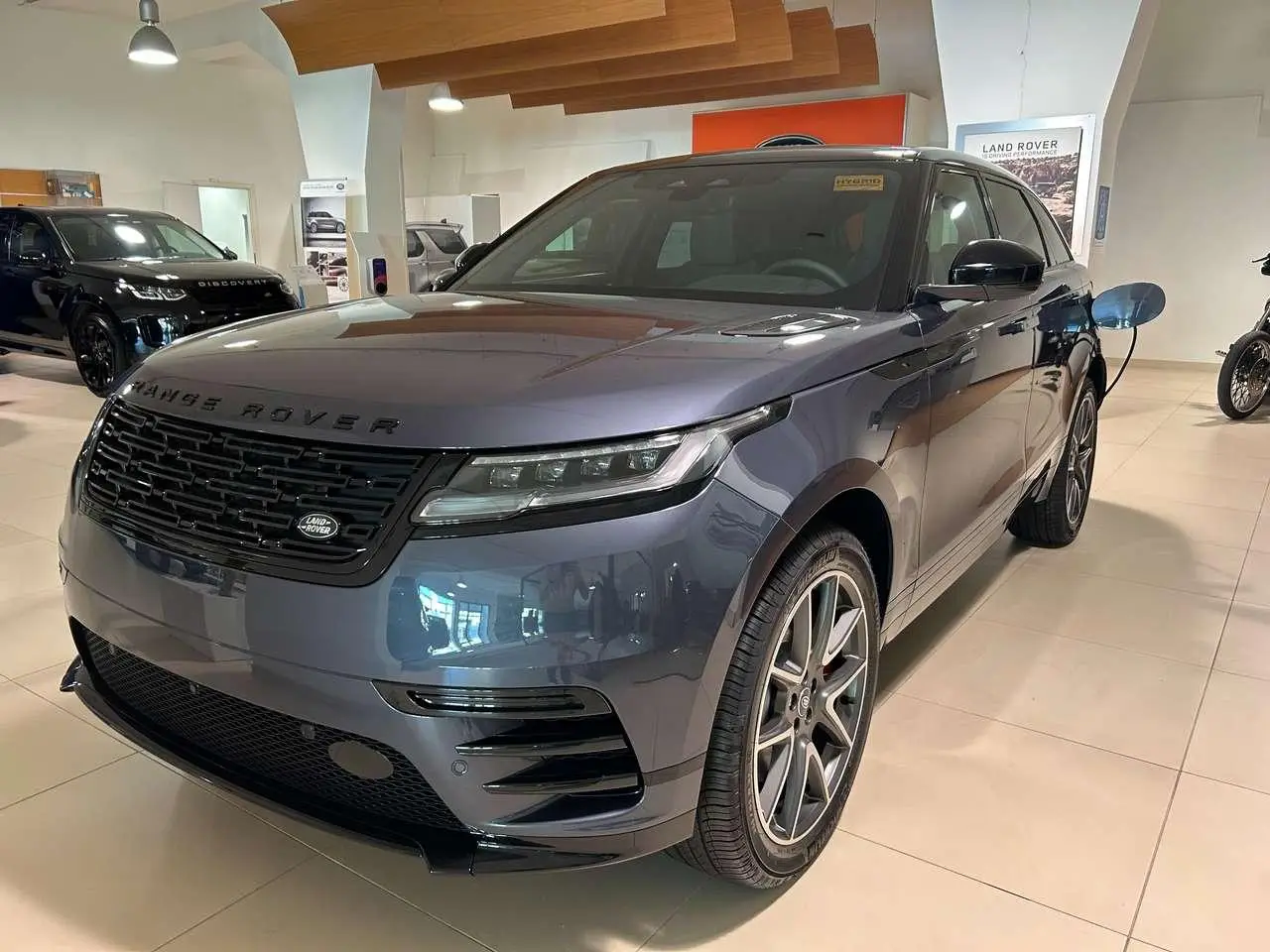 Photo 1 : Land Rover Range Rover Velar 2024 Hybride