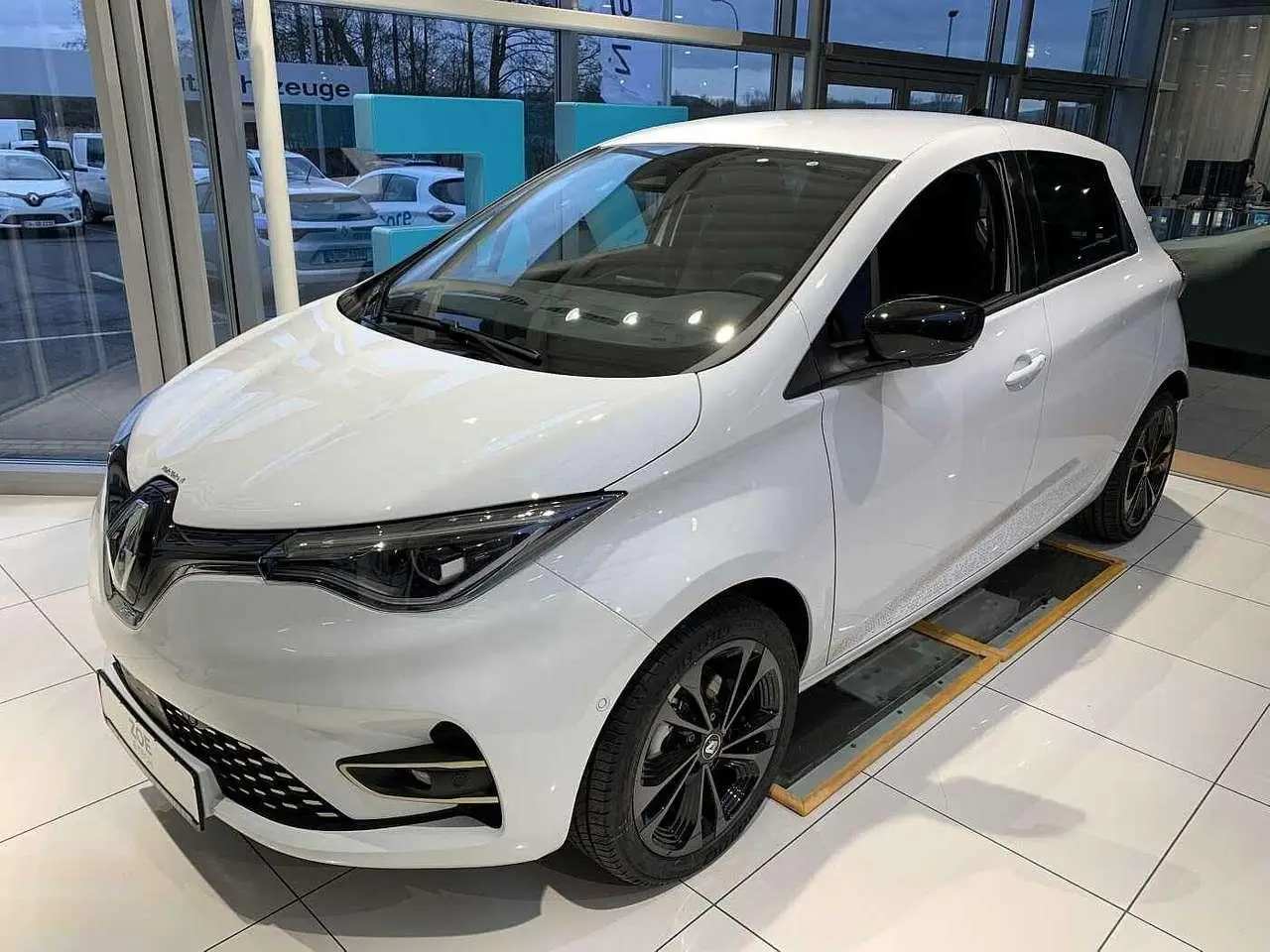 Photo 1 : Renault Zoe 2022 Électrique