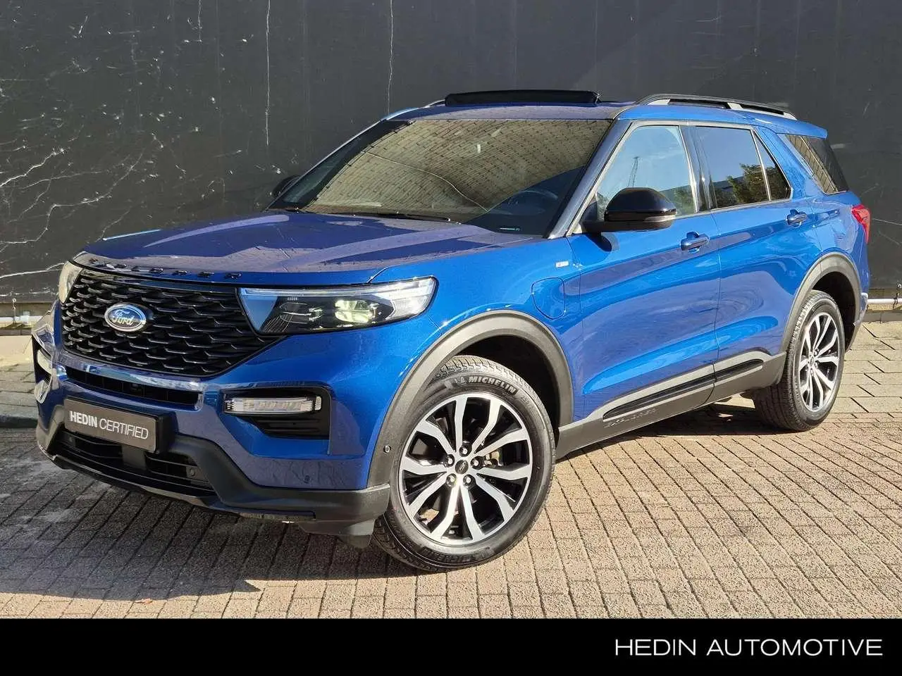 Photo 1 : Ford Explorer 2021 Hybrid