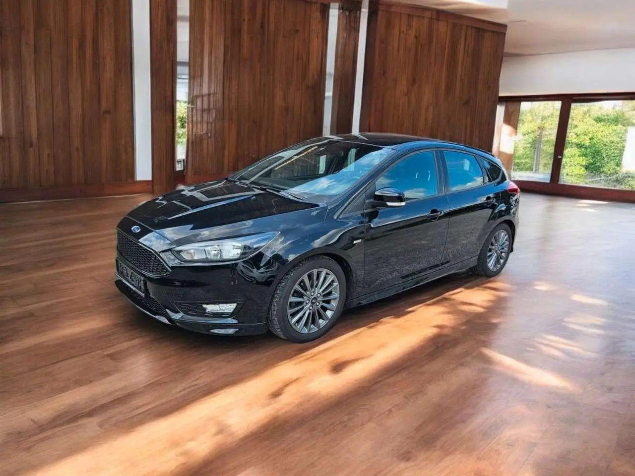 Photo 1 : Ford Focus 2017 Petrol