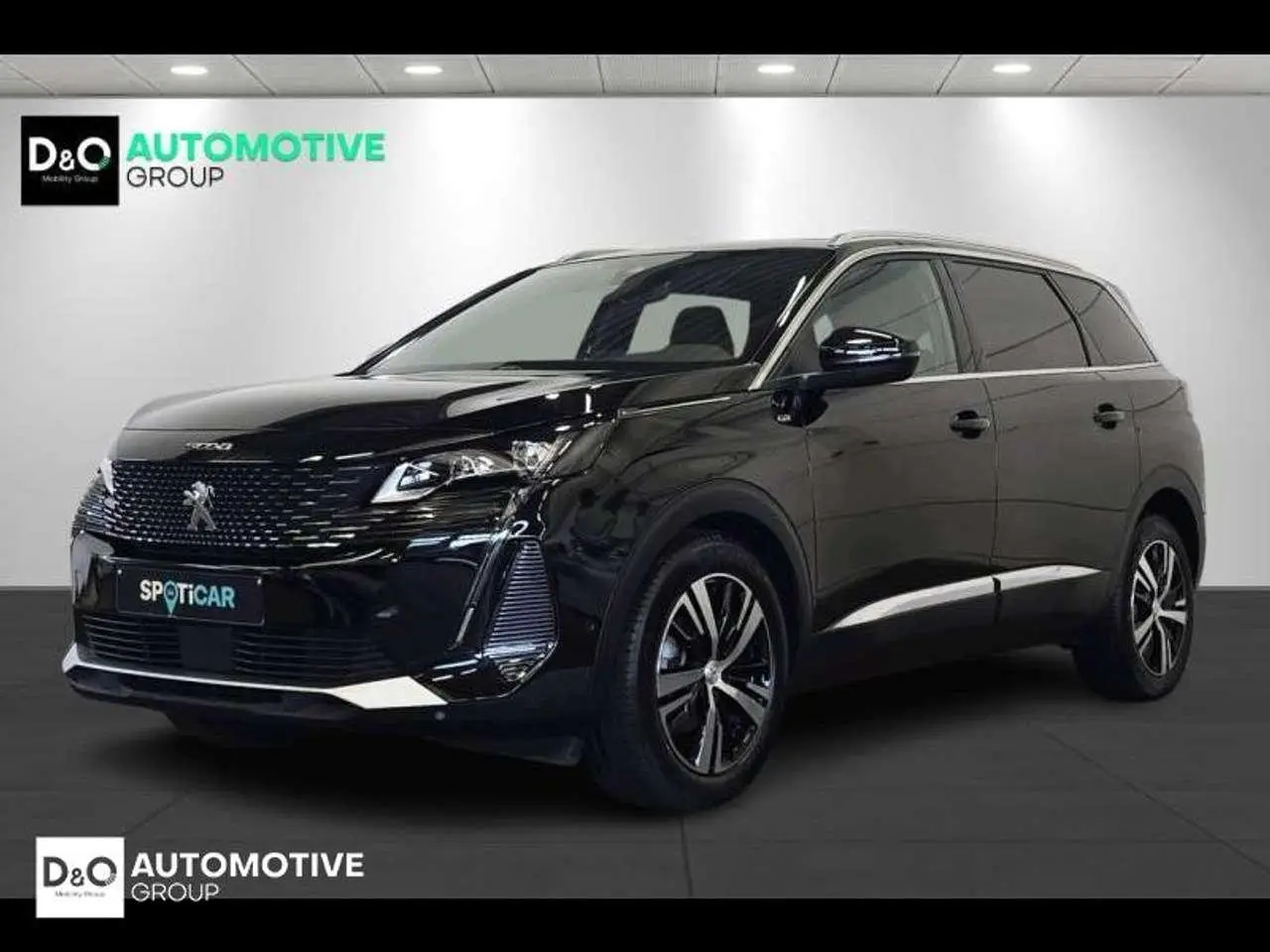 Photo 1 : Peugeot 5008 2023 Petrol