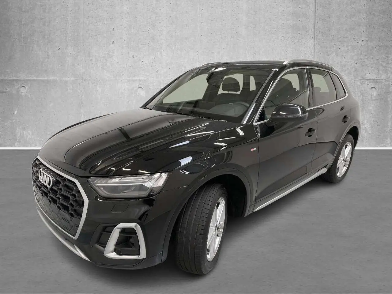 Photo 1 : Audi Q5 2023 Diesel