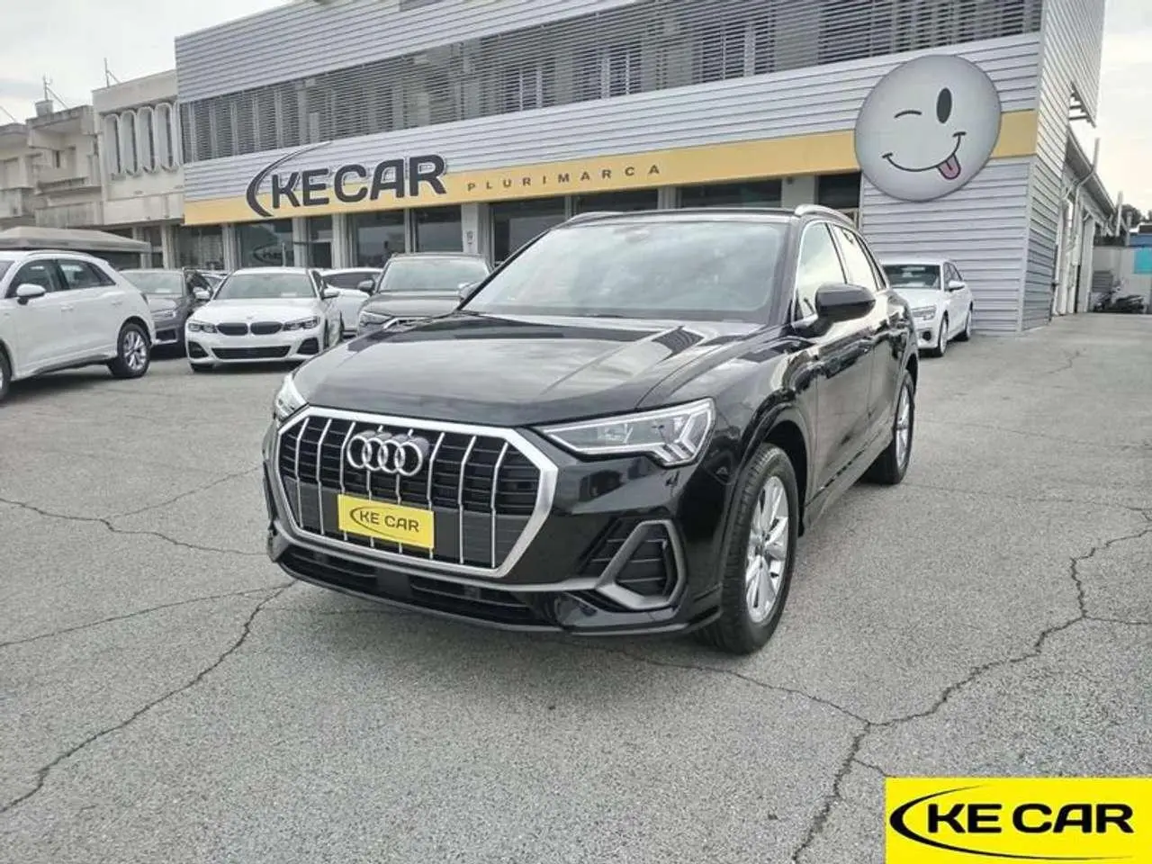 Photo 1 : Audi Q3 2023 Essence