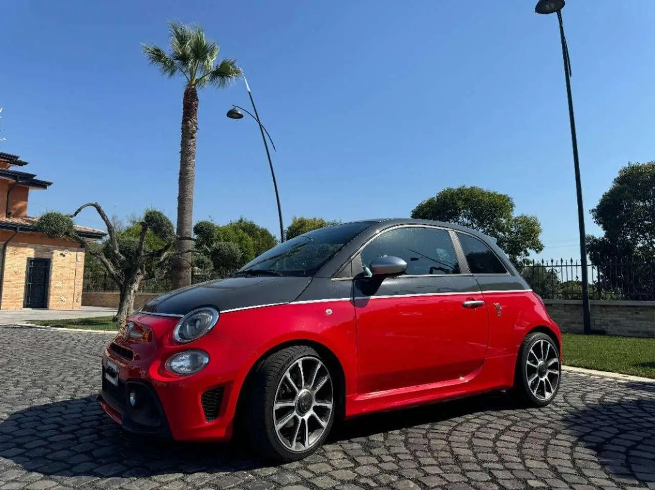 Photo 1 : Abarth 595 2018 Essence