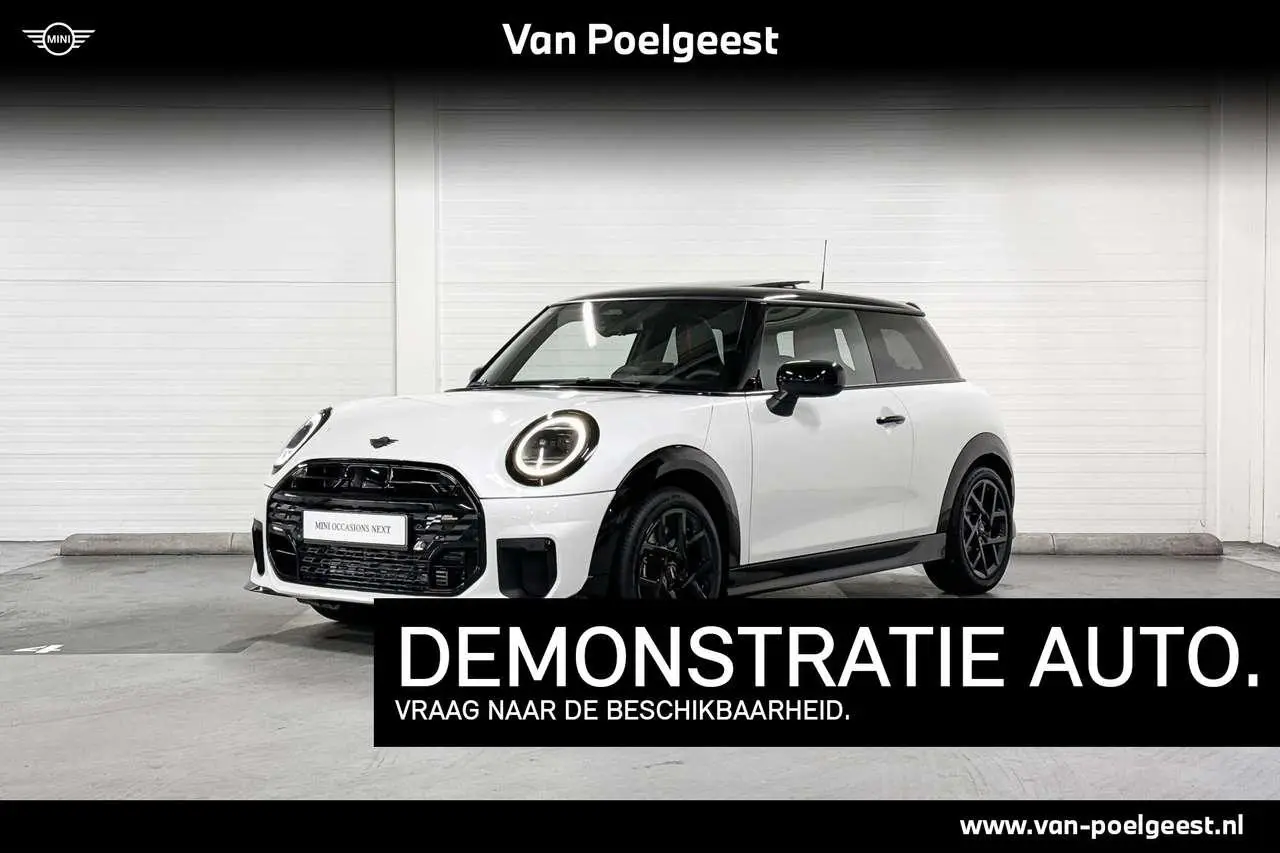 Photo 1 : Mini Cooper 2024 Essence