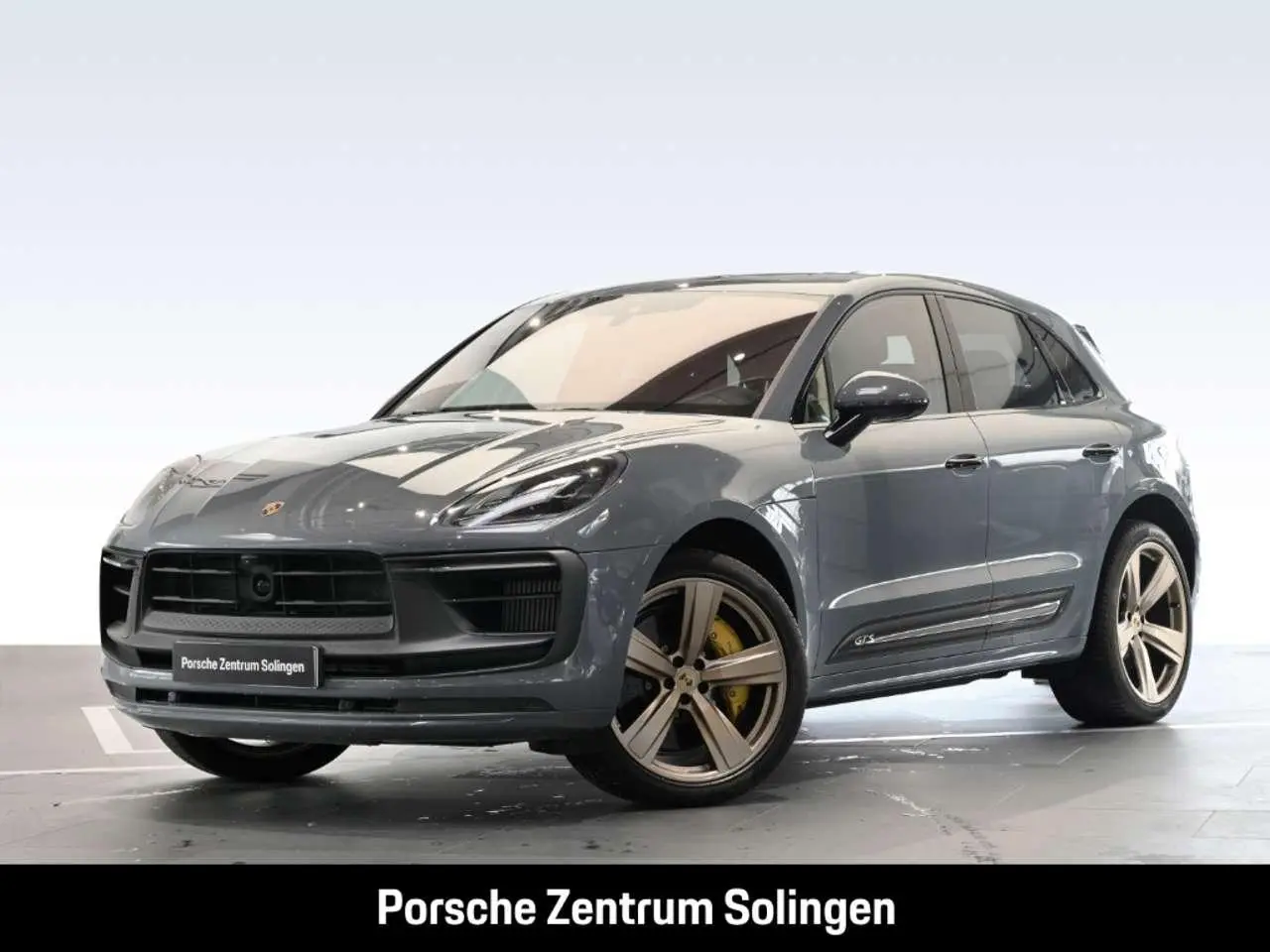 Photo 1 : Porsche Macan 2022 Essence