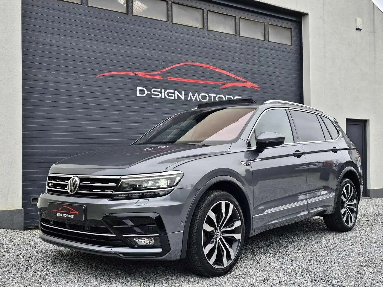 Photo 1 : Volkswagen Tiguan 2019 Essence