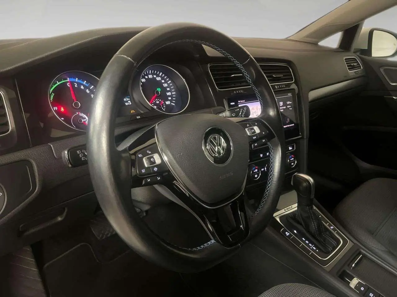 Photo 1 : Volkswagen Golf 2020 Electric