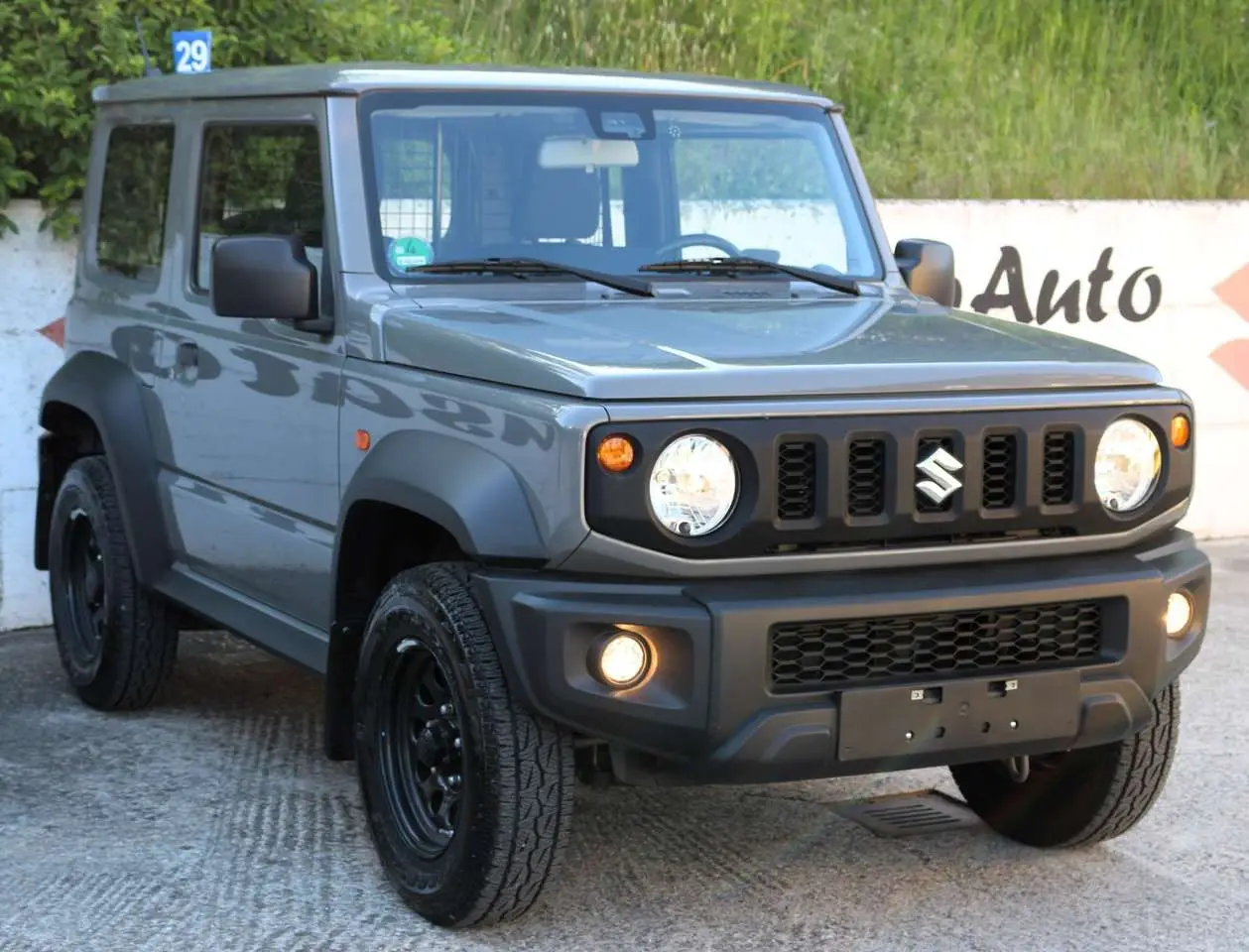 Photo 1 : Suzuki Jimny 2021 Petrol