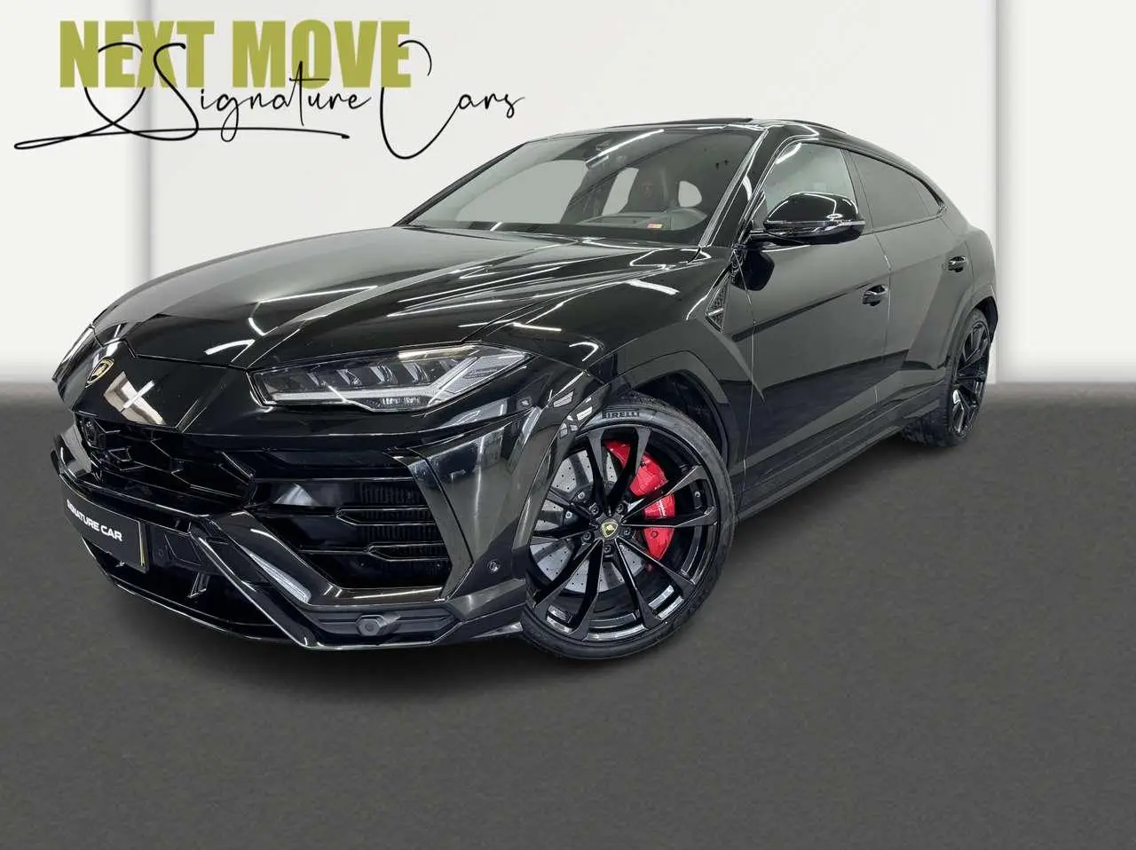 Photo 1 : Lamborghini Urus 2020 Petrol