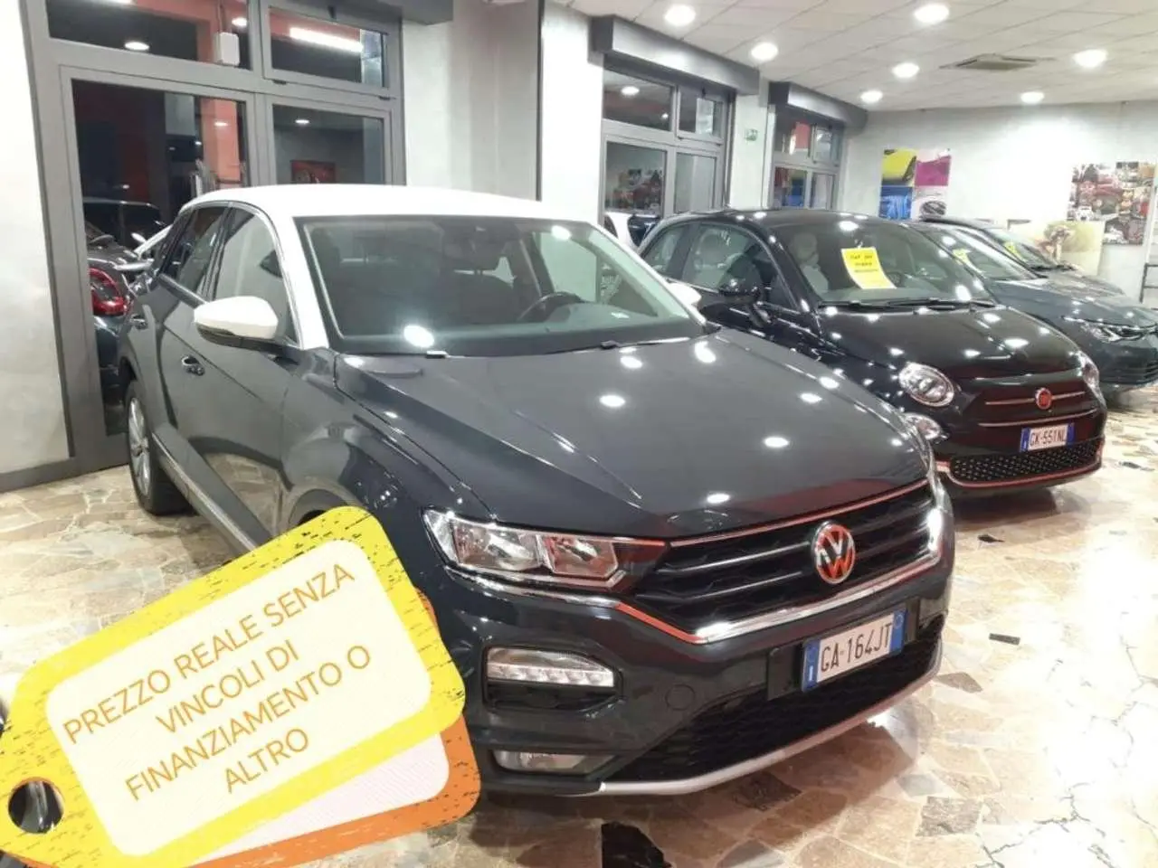 Photo 1 : Volkswagen T-roc 2020 Petrol