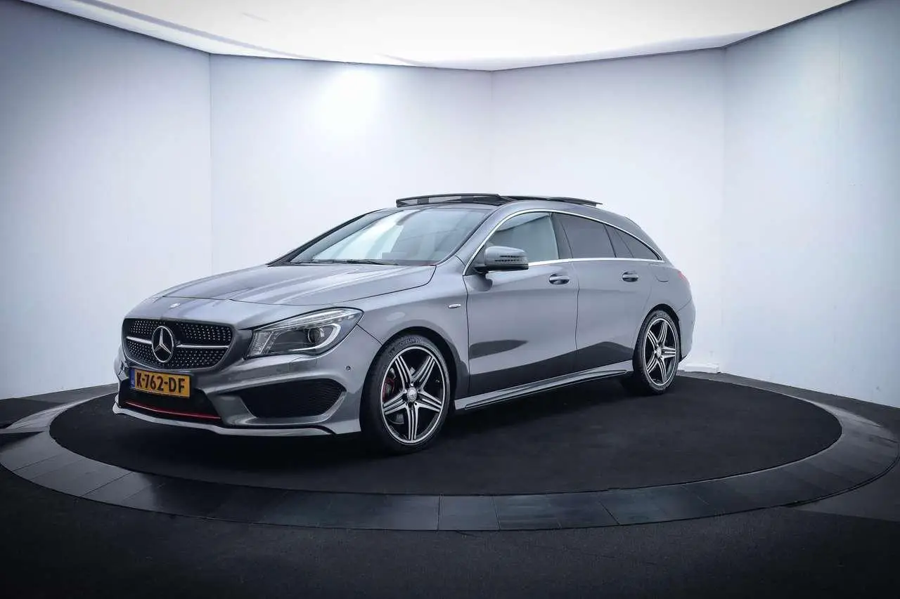 Photo 1 : Mercedes-benz Classe Cla 2016 Petrol