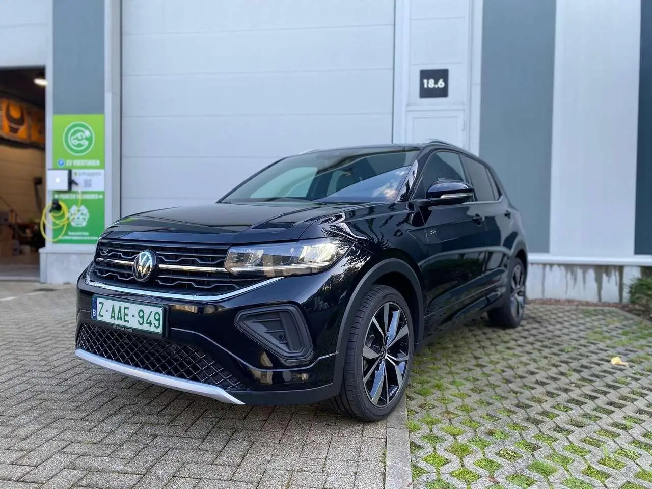 Photo 1 : Volkswagen T-cross 2024 Essence