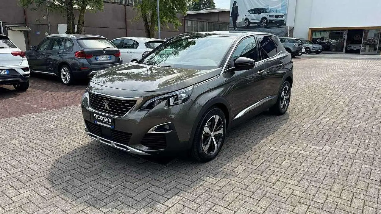 Photo 1 : Peugeot 3008 2020 Petrol