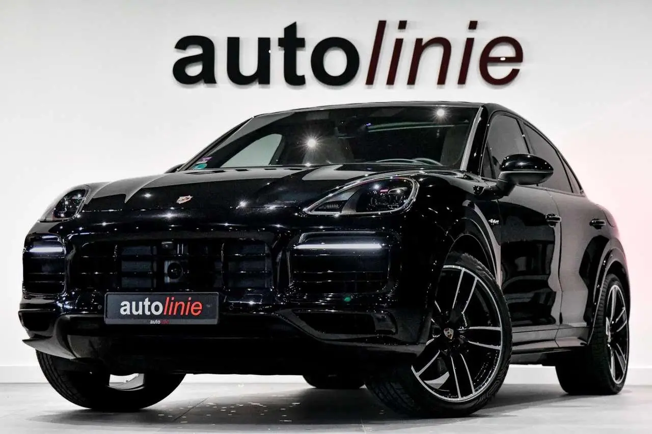 Photo 1 : Porsche Cayenne 2023 Hybrid