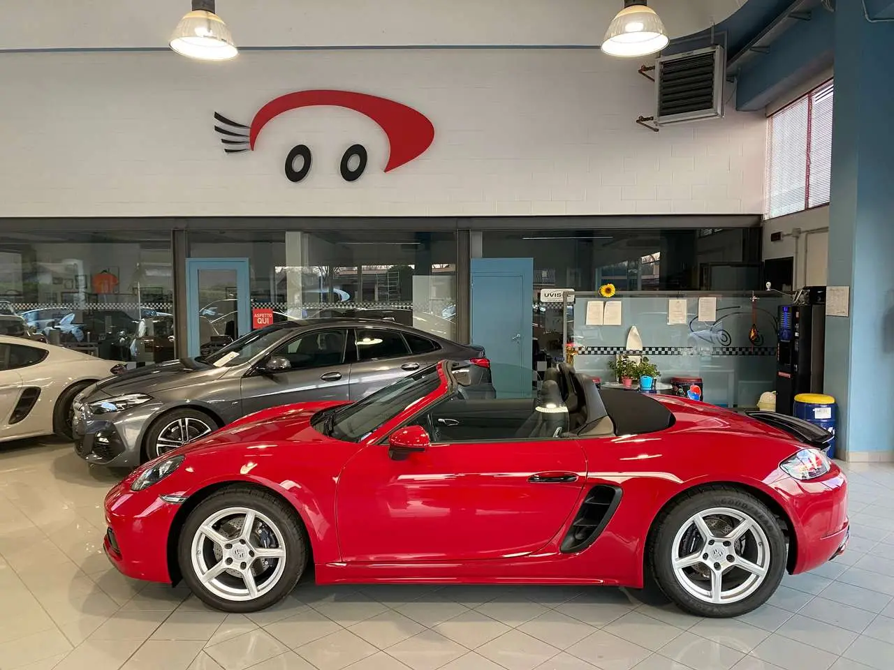 Photo 1 : Porsche Boxster 2020 Essence