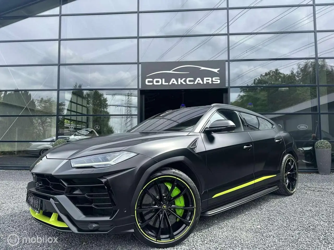 Photo 1 : Lamborghini Urus 2022 Essence