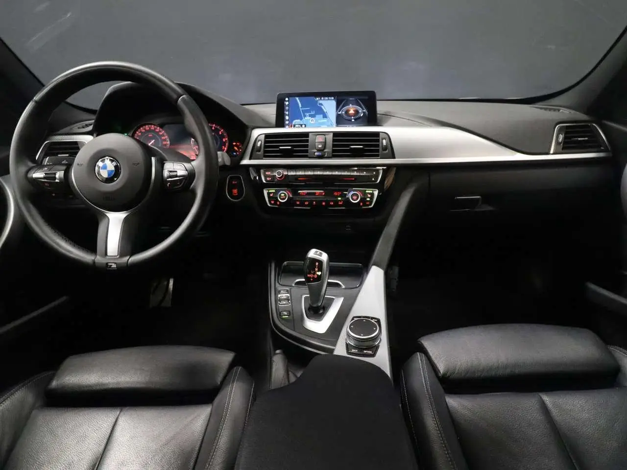 Photo 1 : Bmw Serie 3 2019 Petrol