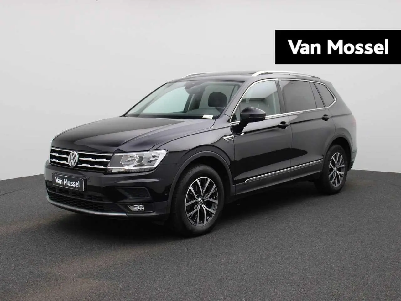 Photo 1 : Volkswagen Tiguan 2019 Essence