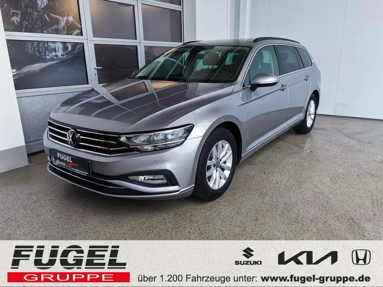 Photo 1 : Volkswagen Passat 2023 Petrol