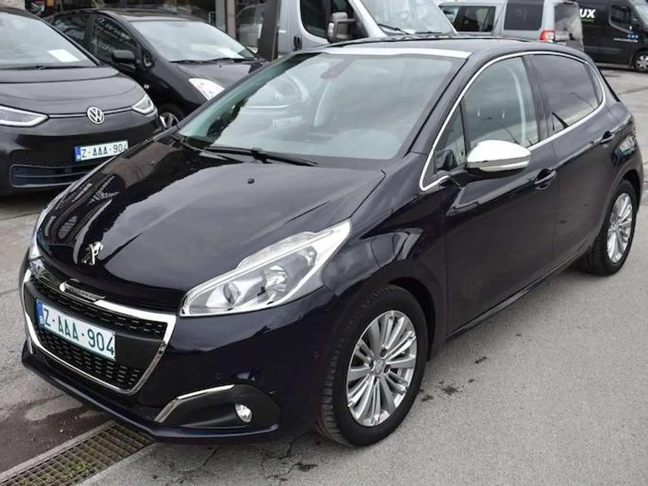 Photo 1 : Peugeot 208 2016 Essence