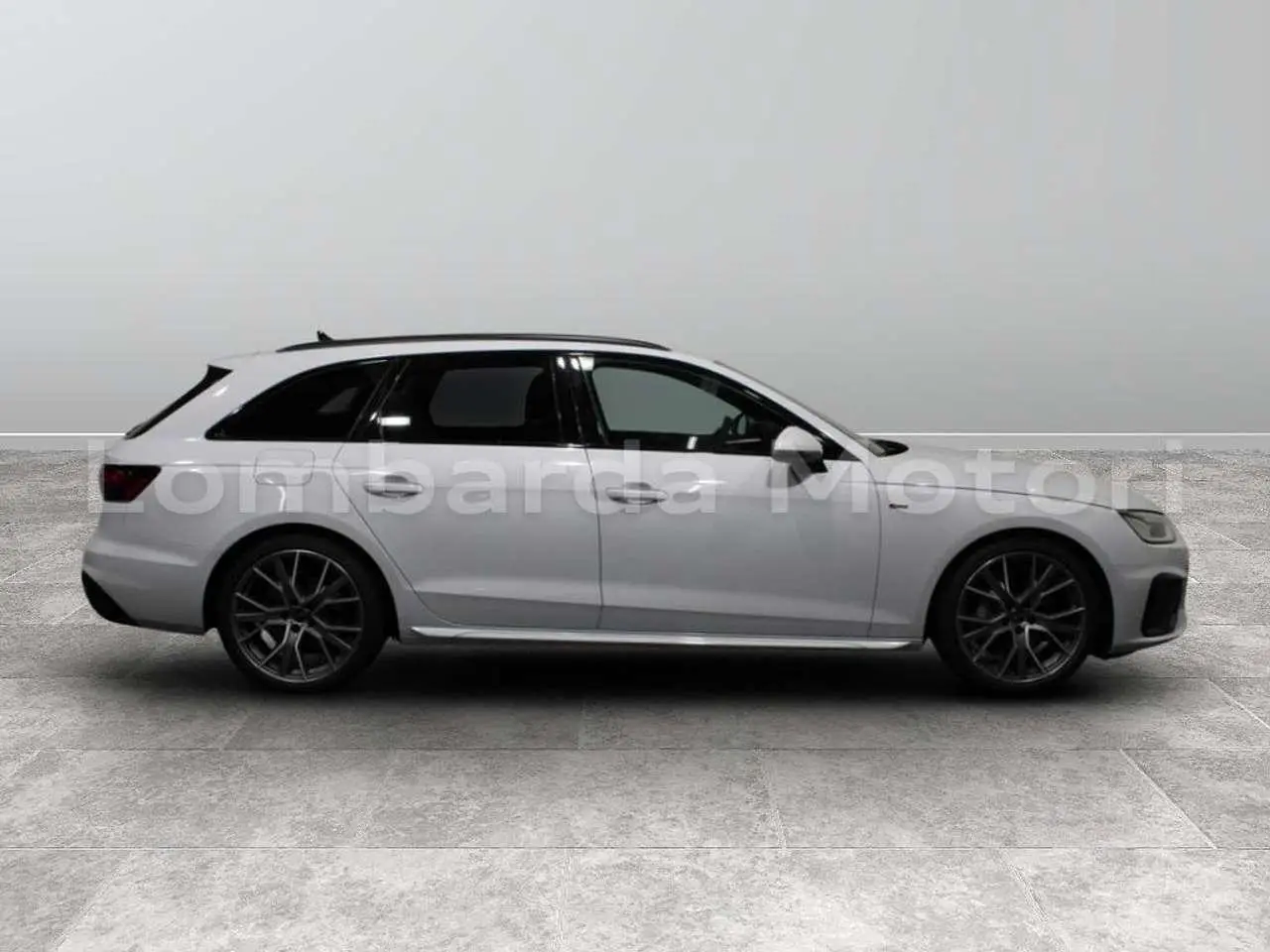 Photo 1 : Audi A4 2022 Hybrid