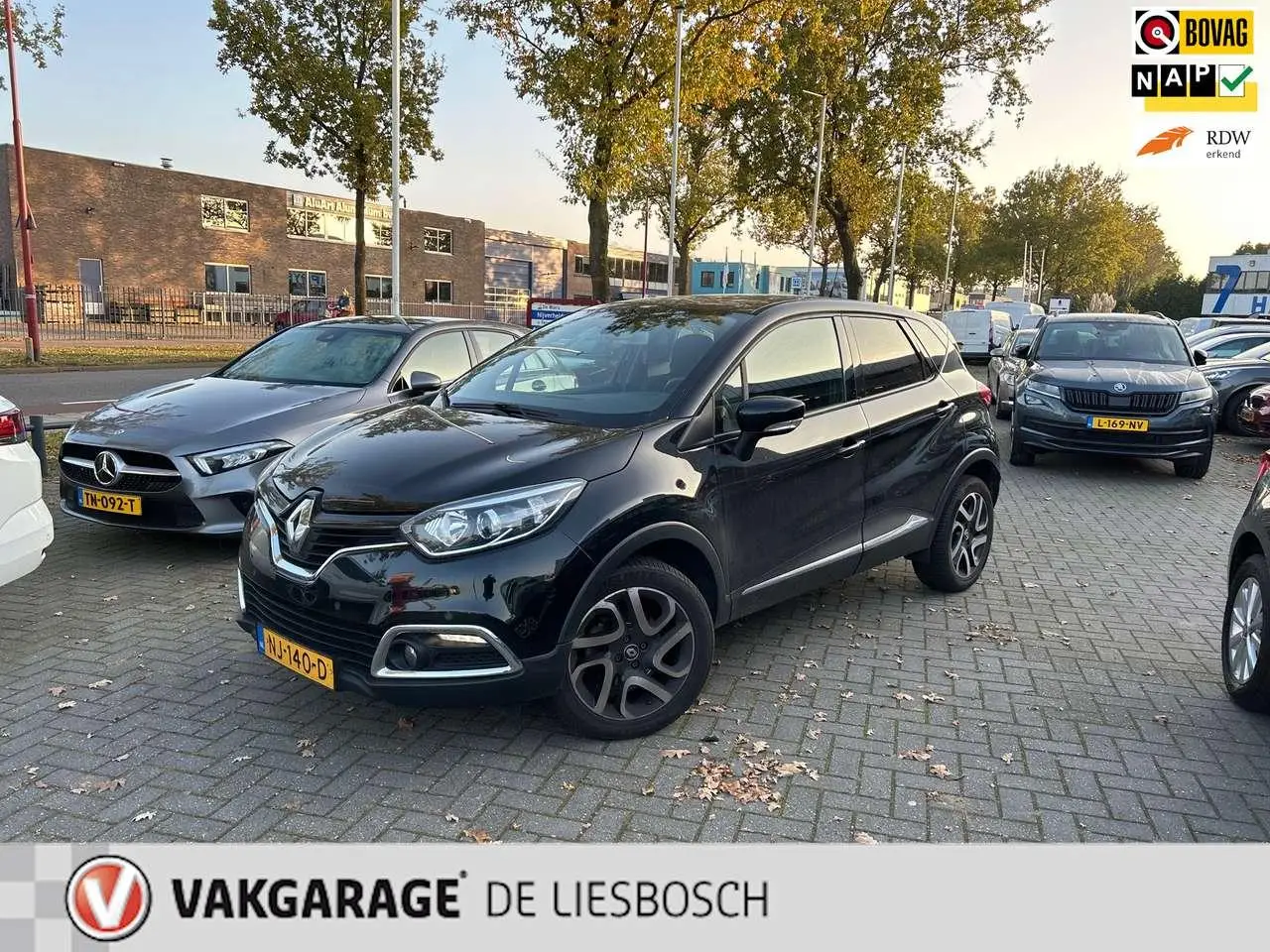 Photo 1 : Renault Captur 2017 Petrol