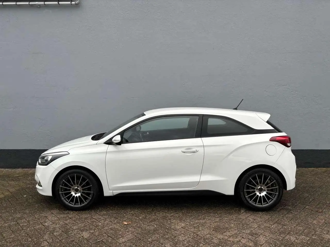 Photo 1 : Hyundai I20 2016 Petrol