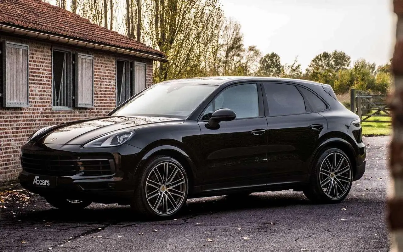 Photo 1 : Porsche Cayenne 2020 Petrol