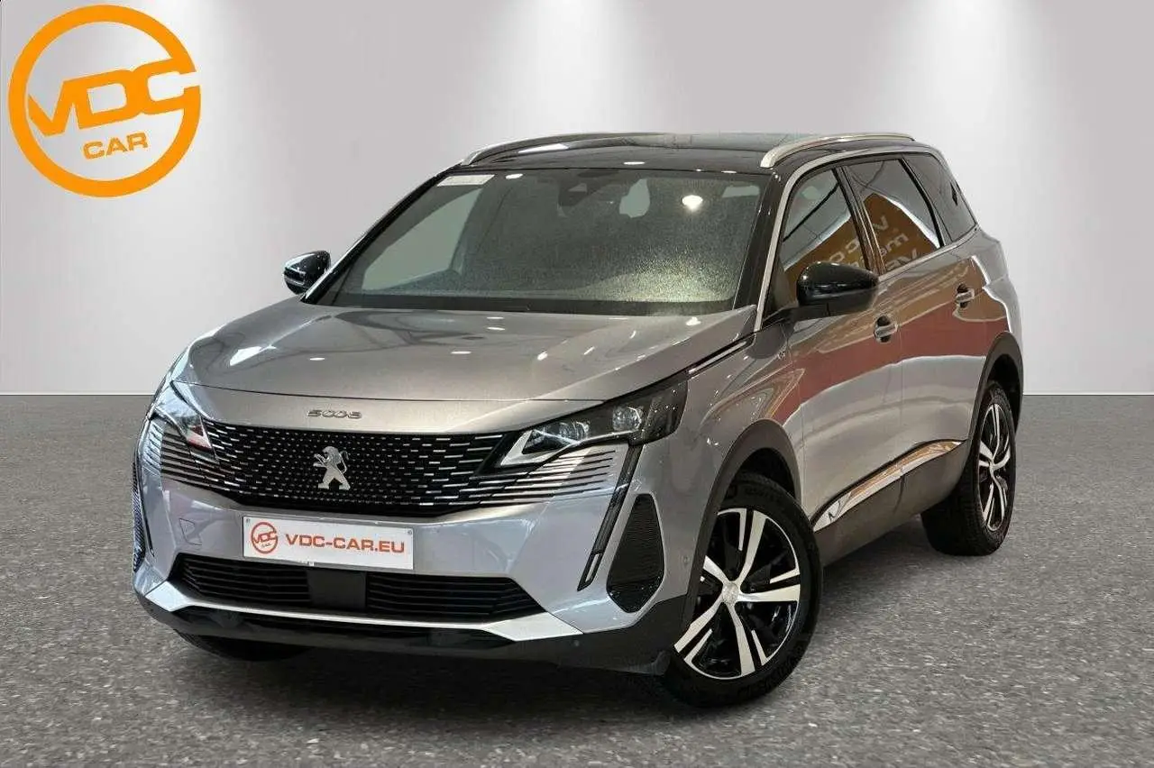 Photo 1 : Peugeot 5008 2023 Essence