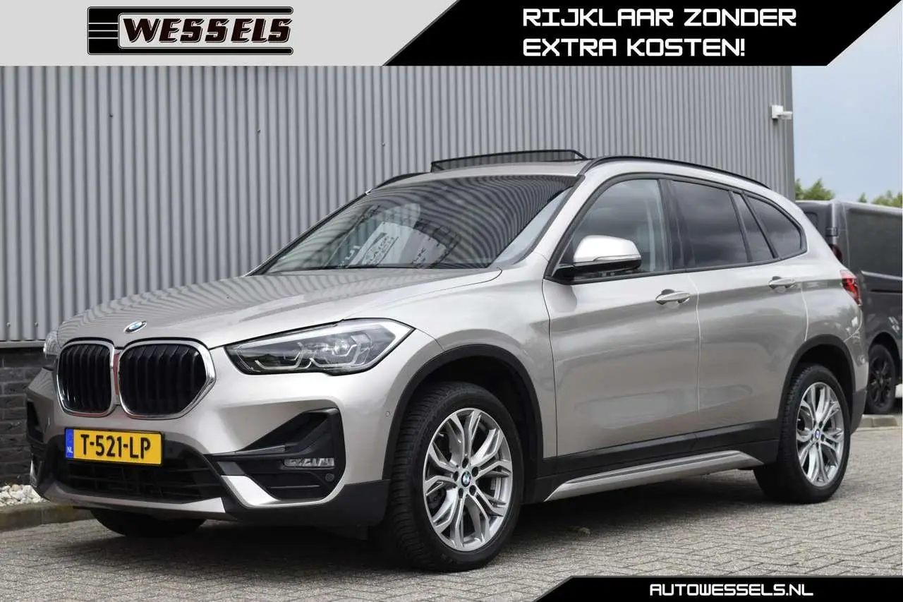 Photo 1 : Bmw X1 2021 Petrol