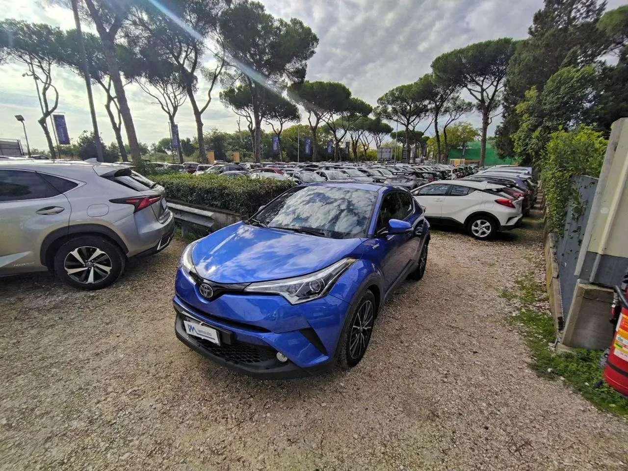 Photo 1 : Toyota C-hr 2017 Hybrid