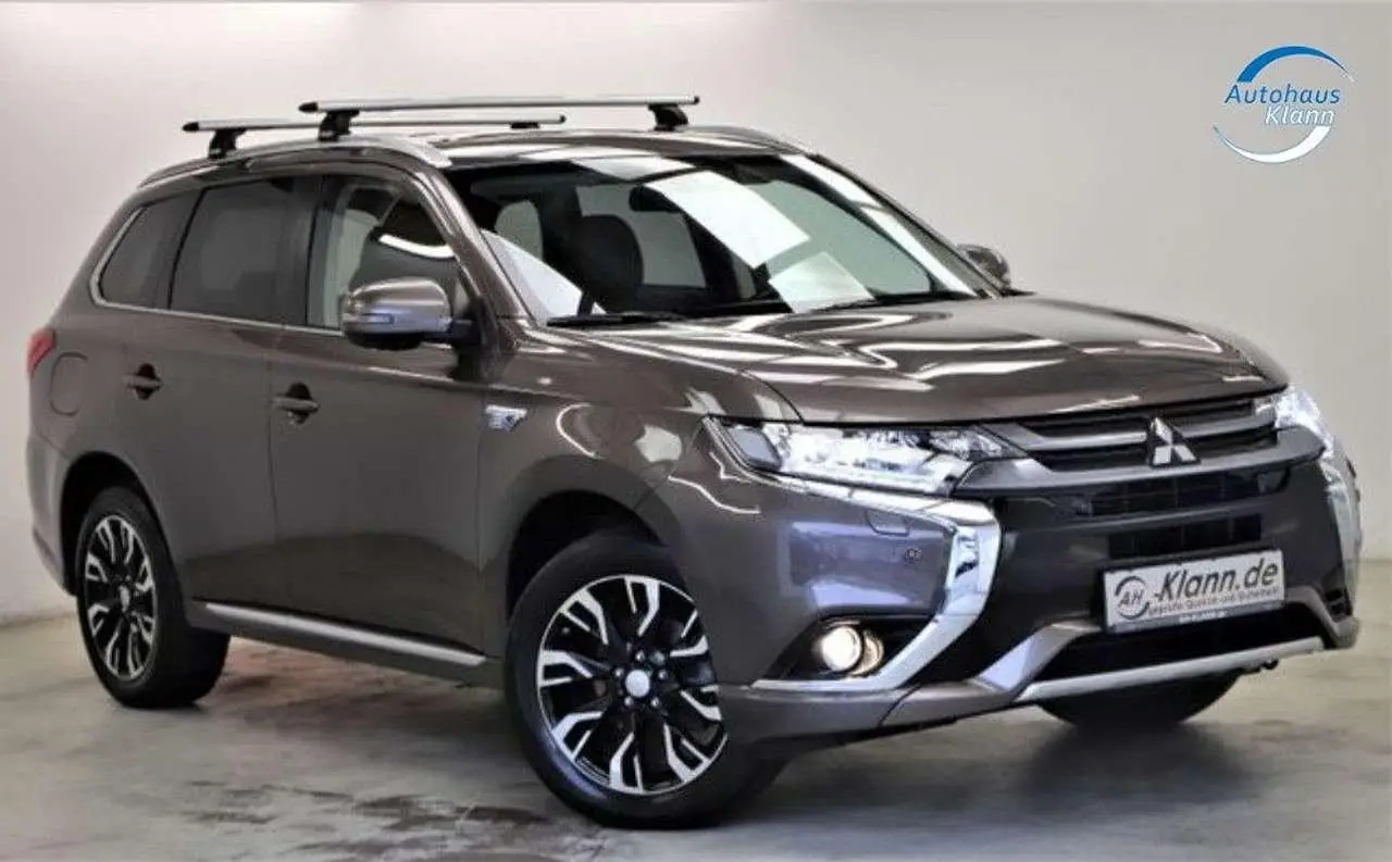 Photo 1 : Mitsubishi Outlander 2016 Petrol