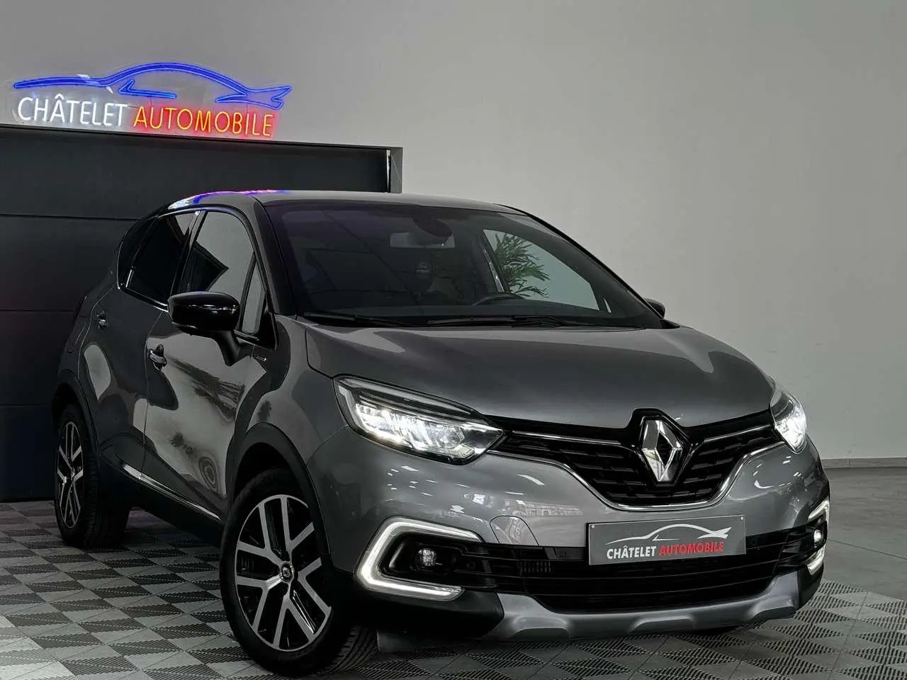 Photo 1 : Renault Captur 2019 Petrol