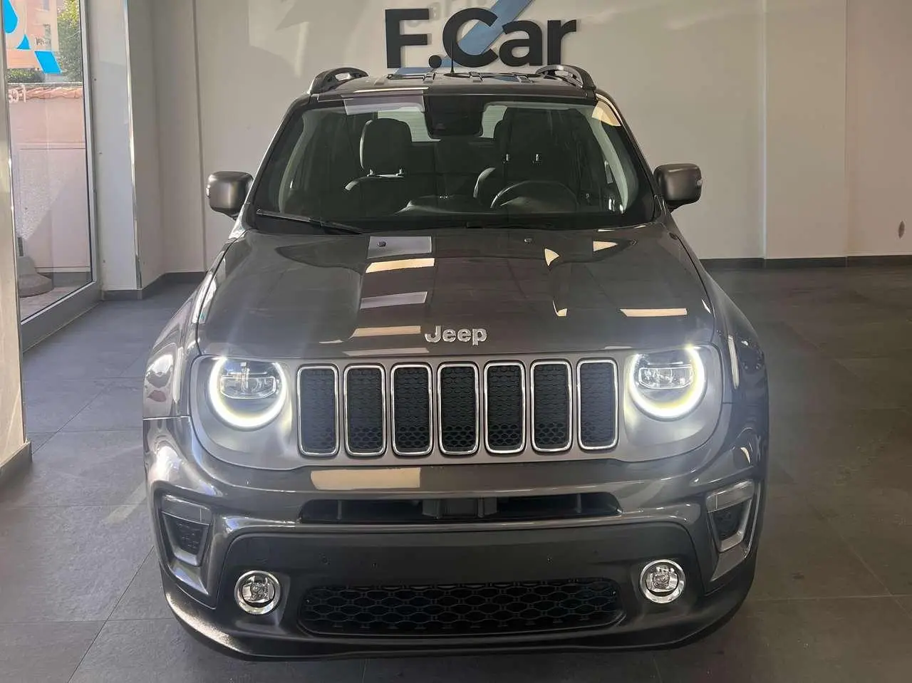 Photo 1 : Jeep Renegade 2020 Essence