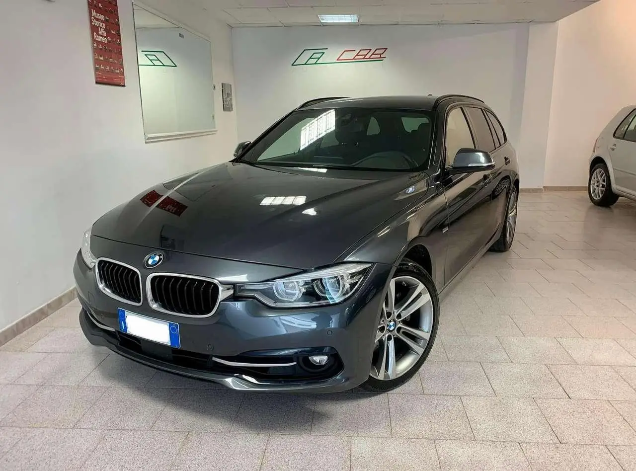 Photo 1 : Bmw Serie 3 2018 Diesel