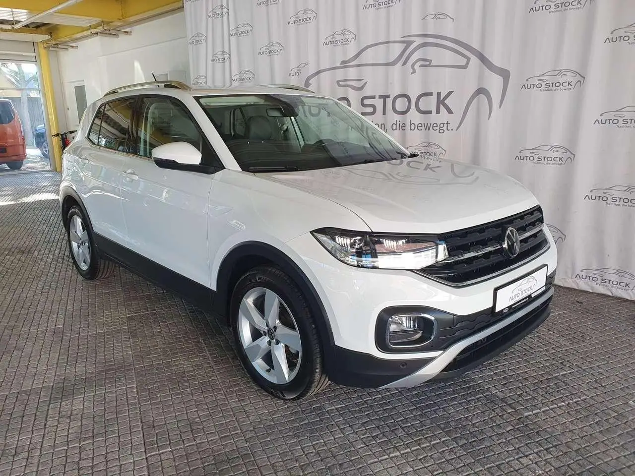 Photo 1 : Volkswagen T-cross 2022 Essence