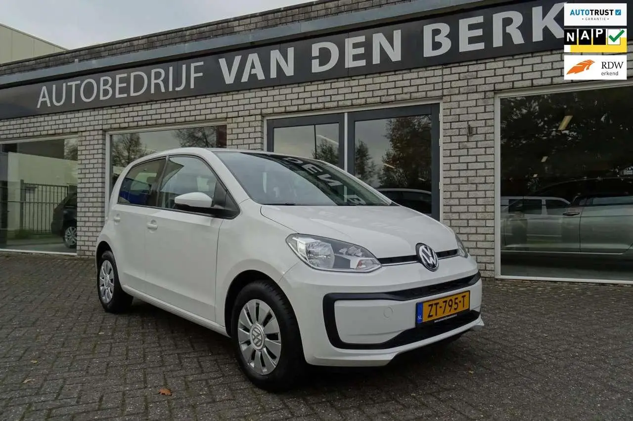 Photo 1 : Volkswagen Up! 2019 Petrol