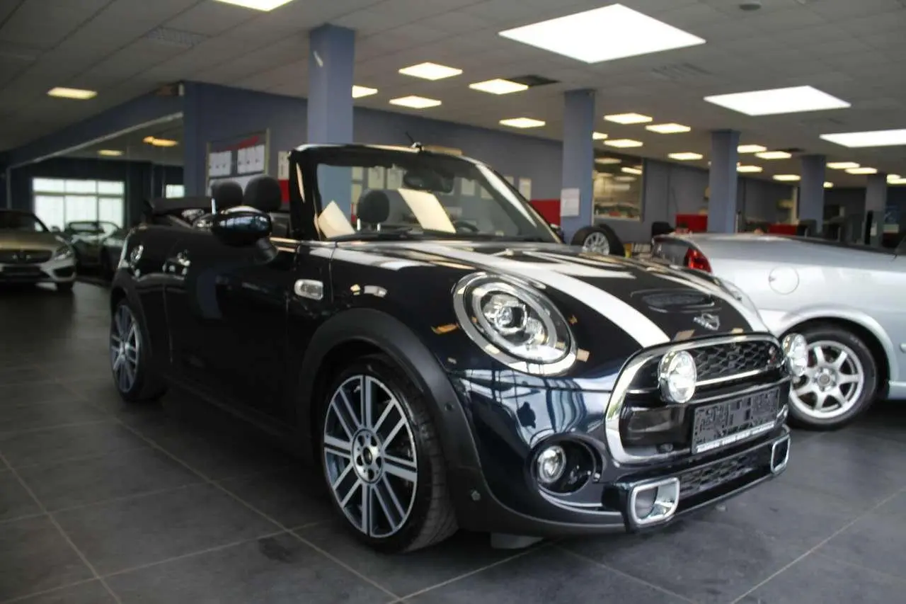 Photo 1 : Mini Cooper 2021 Essence