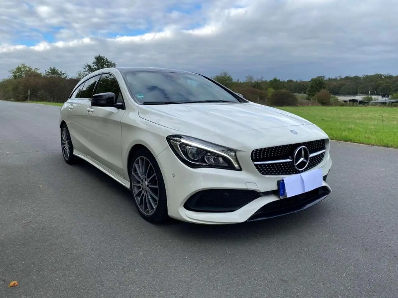 Photo 1 : Mercedes-benz Classe Cla 2017 Essence