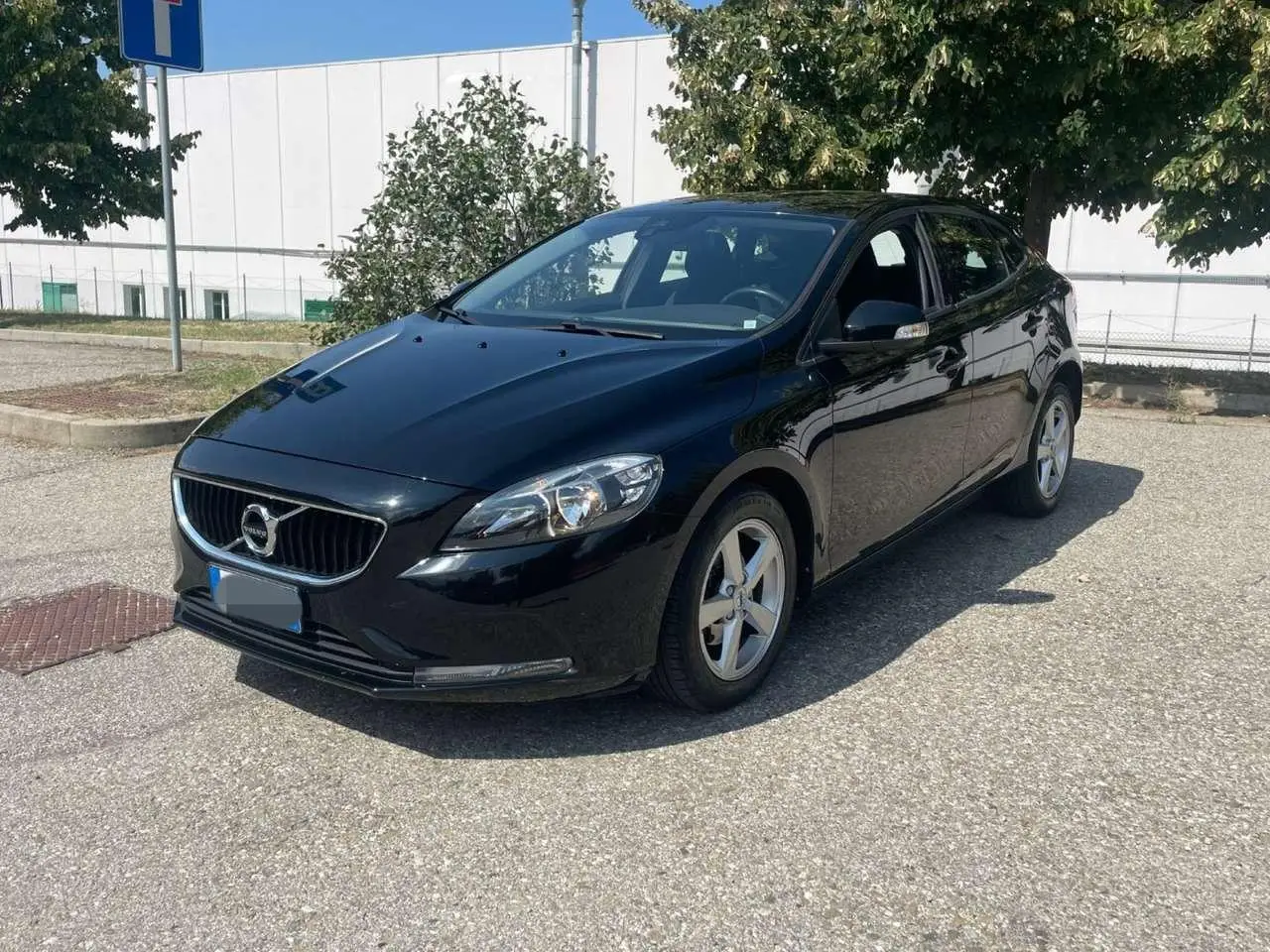 Photo 1 : Volvo V40 2017 Diesel