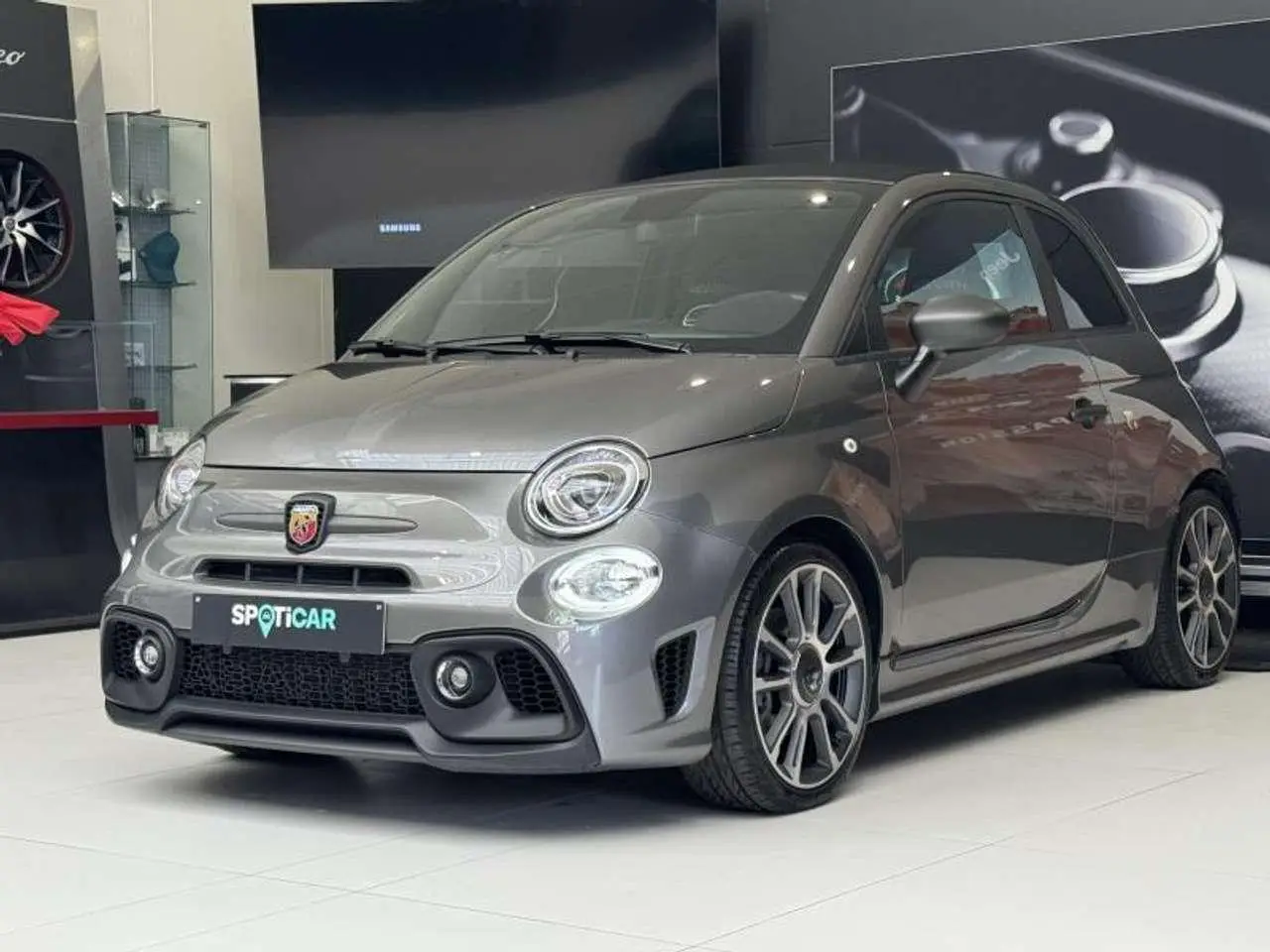 Photo 1 : Abarth 595 2023 Petrol